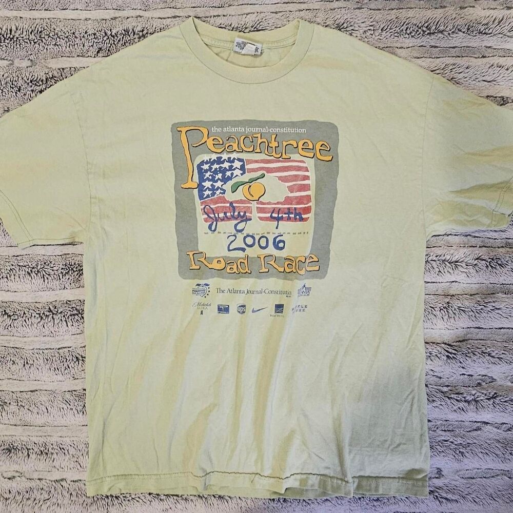 American-vintage Men's Green and Yellow T-shirt